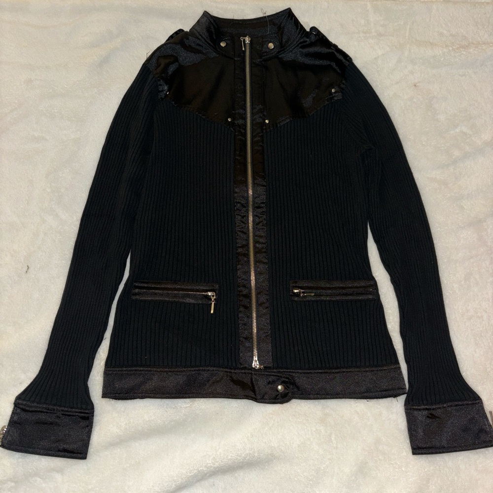 Women’s sweater